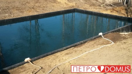 Монтаж бетонного водоёма из геомембраны