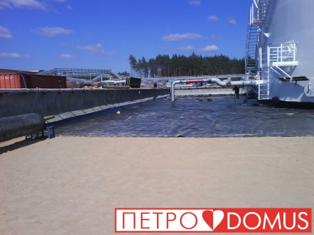 Гидроизоляция нефтяных терминалов геомембраной HDPE